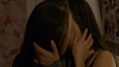 Кунилингус, Лесби, Мастурбация, В одежде, Знаменитости, Брюнетки,