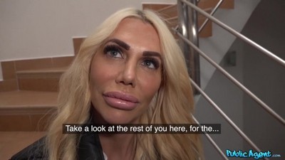 Зрелые, Мамаши, Крупным планом, От первого лица, Пикап, Большая Грудь, Блондинки, Публичное,