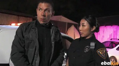 Азиатки, В машине, Втроем, Групповой, ЖМЖ, Качество HD, Новинки 2023, Сюжет, Bella Rolland, MomsBangTeens, Nicole Doshi, RealityKings, Полицейские, Униформа,