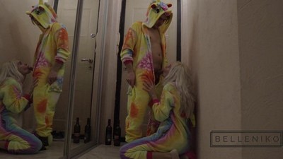 Блондинки, Большой член, Домашнее, Красивая попка, Молодые, Раком, Русский анал, Худые, Минет, Кончают на лицо,