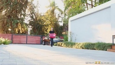 Инцест, Мастурбация, Мамки, Стоя, С сыном, С матерью, Кончил на лицо, В ванной,