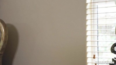 Красивые попки, Игрушки, Большие жопы, Волосатые, Лесбиянки, Мастурбация, Оральный, В одежде, Кунилингус, Женский оргазм,