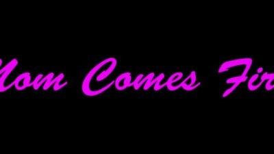 Блондинки, В одежде, Семейное, Большие сиськи, Волосатые, Зрелые женщины, Крупным планом, Мамки, От первого лица, Мачеха,